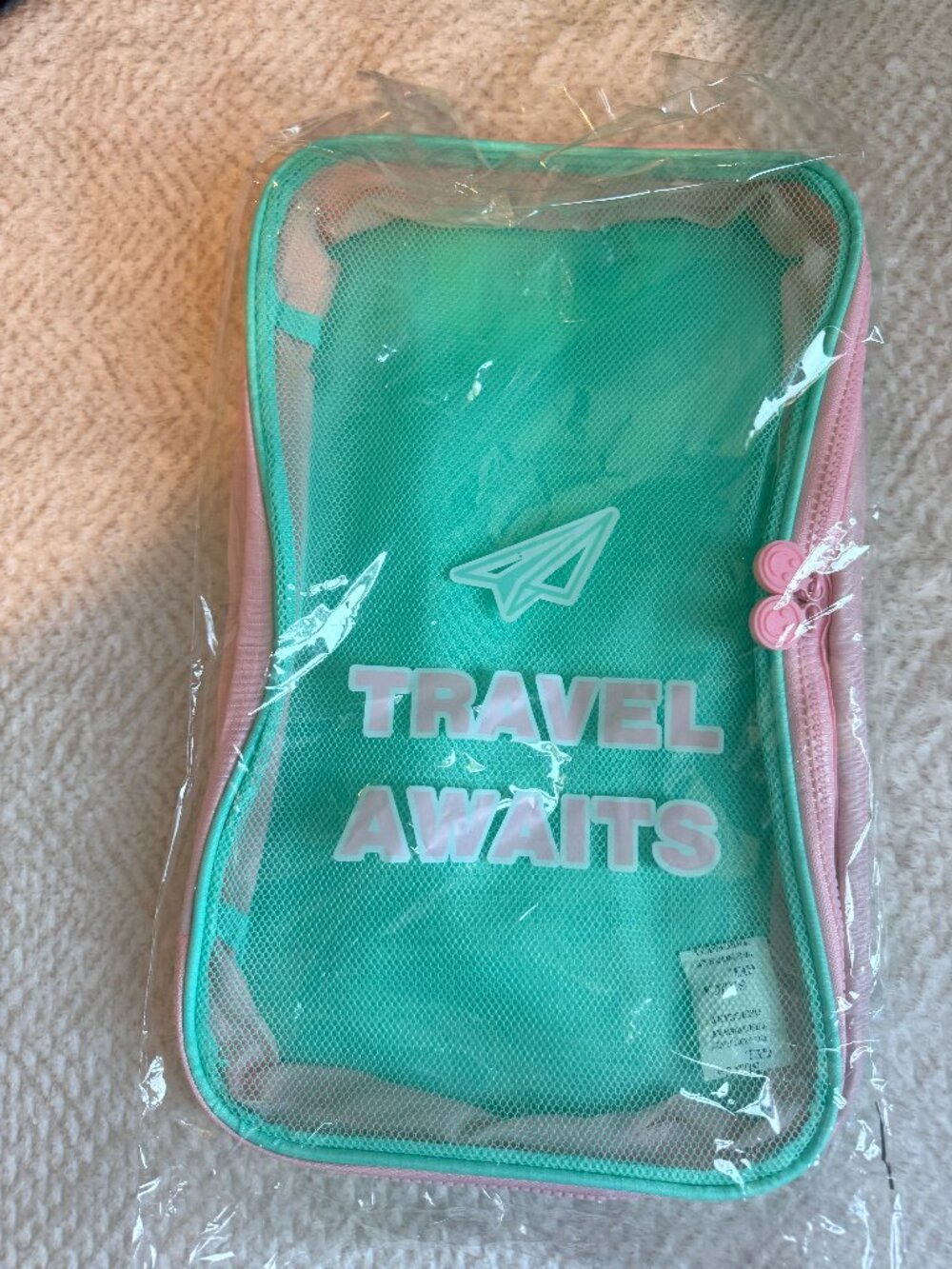 Travel Awaits Travel Organizer Bag NWT Mint Green Pink Zip Pouch